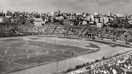 Ce s-a ales de stadionul Republicii, fosta „perlă” comunistă pe care Ceaușeștii au vrut s-o transforme în elicodrom. Ce se află azi pe locul fostei arene