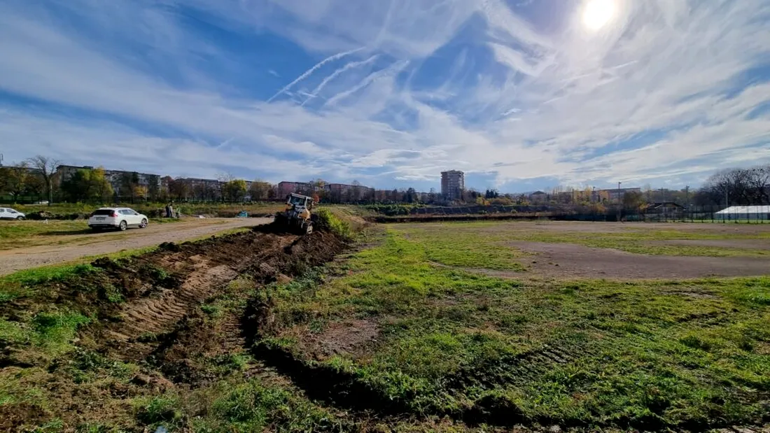 Dispare o bază sportivă din Hunedoara, dar a început construirea uneia noi în cadrul actualei baze Corvinul! Primarul Bobouţanu explică cum este posibil