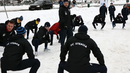 Steliștii se antrenează în viscol, Răducan susține că terenul de pe Național Arena va fi bun: "Nu mai avem emoții"