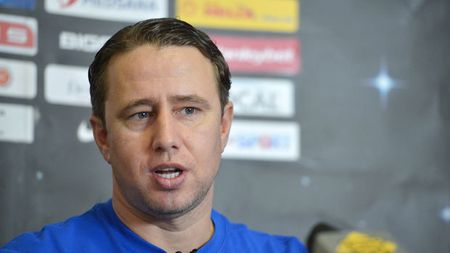 Omul - cheie al dezvăluirilor lui Dinu confirmă:** "Reghe m-a sunat să-l ajut să scape de sârbi!" Ce zice Iulian Chiriță de banii îngropați de antrenor