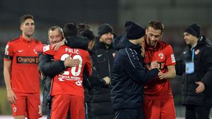 Va fi anul lui Dinamo? Trei argumente care le dau jucătorilor lui Mircea Rednic dreptul să viseze frumos