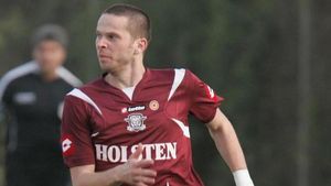 Bozovic, mijlocaș stânga