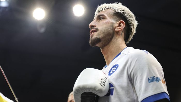 A fugit de război ascuns într-un camion, iar acum visează să devină campion mondial!