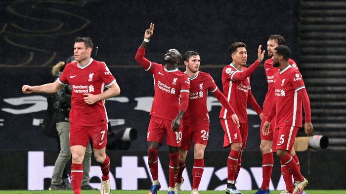 Liverpool „a ieșit de la reanimare!” Victorie mare cu Tottenham și echipa lui Jurgen Klopp visează iar la titlu. Mane l-a depășit pe legendarul Suarez