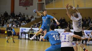 Campionatul care face toți banii! Trei surprize chiar din prima zi a play-off-ului Ligii Naționale de handbal masculin