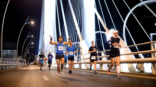 Noapte nebună, București! 500 de participanți au luat startul ProSport Night Run, competiție ajunsă la cea de-a treia ediție