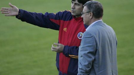 "Naționala nu stă în Mutu și Chivu! Pițurcă are variante!"