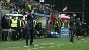 Dică a explicat absența lui Nedelcu, a vorbit despre gestul făcut de Alibec în momentul schimbării și a analizat prestația lui Hațegan: "Am înțeles că ambele decizii ale arbitrului nu au fost corecte"