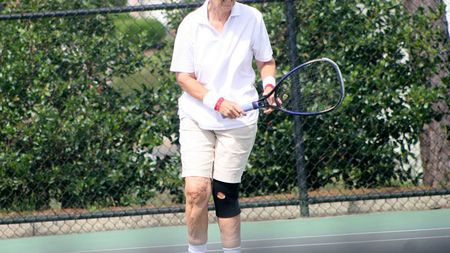 Sportul nu are vârstă! O femeie în vârstă de 69 de ani, prezentă la un turneu din categoria ITF