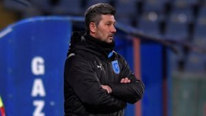 Mihai Rotaru, mesaj tranșant pentru Marinos Ouzounidis: „Vreau să ne urcăm pe ei!”. Ce șanse mai are Universitatea Craiova la titlu
