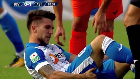 Alarmă în Oltenia! Alexandru Băluță a ieșit accidentat din meciul cu Astra. Cât poate lipsi omul pentru care Becali oferă două milioane de euro