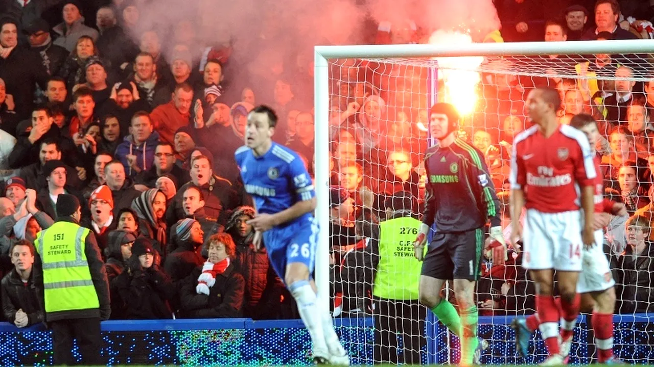 Englezi folosesc copii pentru a introduce petarde și fumigene pe stadioane! Ministrul de interne trage un semnal de alarmă: 