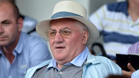 Mitică Dragomir pariază pe tinerii Rapidului. Fostul șef al LPF, impresionat de viitoarele „forțe” ale Giuleștiului: „Face totul neantrenat, din instinct” | VIDEO EXCLUSIV ProSport Live