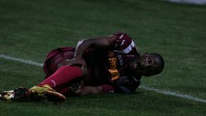 Coechipierii nu vor să-l piardă:** "Kone e cel mai bun de la CFR! Cred că s-ar duce la Steaua"