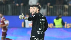 Victor Angelescu, anunț despre transferul lui Horațiu Moldovan! Ce se întâmplă cu portarul Rapidului