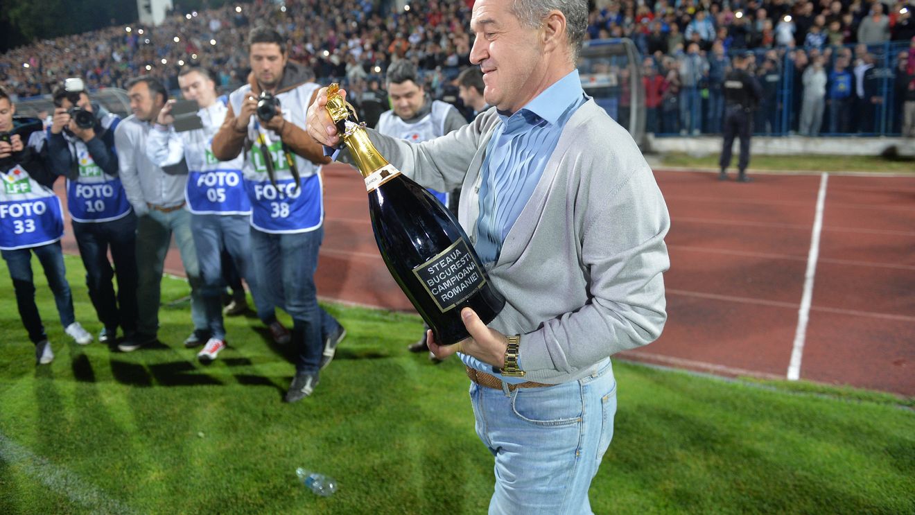 Încă două transferuri anunțate de Gigi Becali! Surpriză: cu cine vrea să-l înlocuiască pe De Amorim. "Îl iau fără să mă gândesc!"