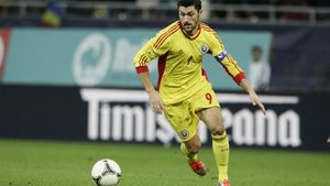 România - Metaloglobus 5-1, într-un 'joc școală'. Triplă Marica, Chițu în mare formă: două pase decisive