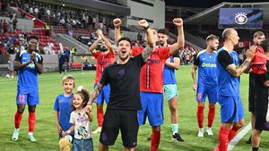 Fotbalistul adus de Gigi Becali pentru un loc de titular în acest sezon o poate trăda pe FCSB pentru Dinamo! „Ar avea contacte”