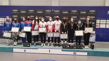 Dinamo, victorii uriașe în fața Stelei! Clubul din „Ștefan cel Mare” a făcut senzație și a câștigat ambele titluri naționale la scrimă