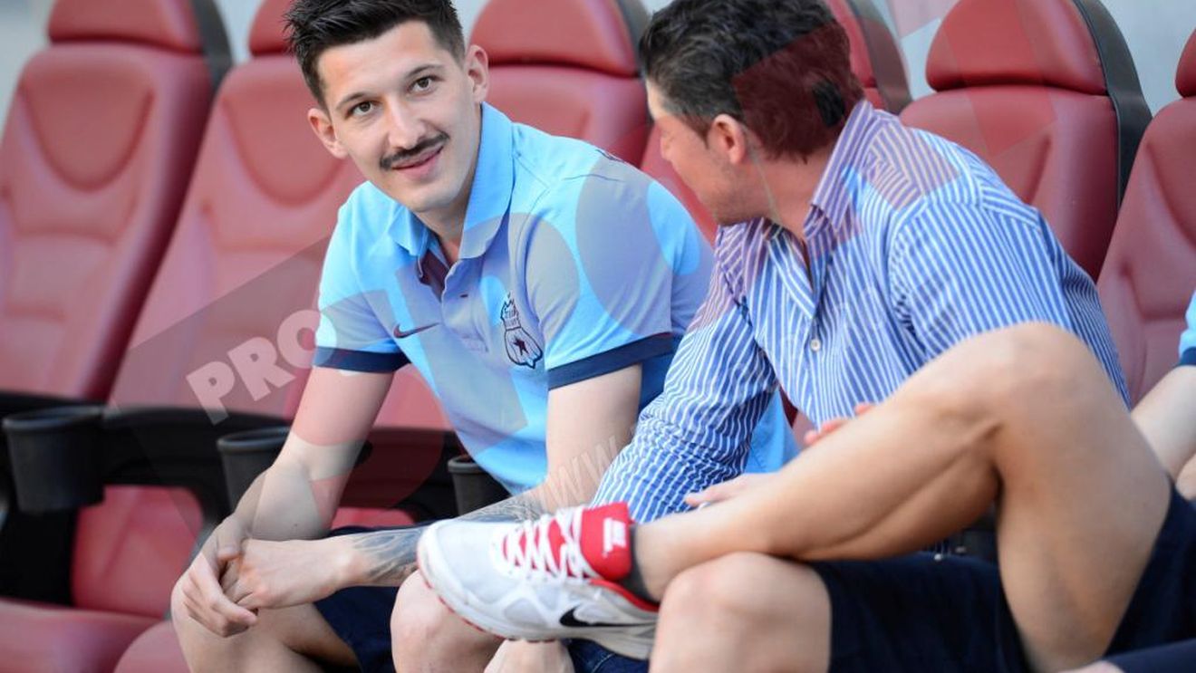 Steliștii și-au lăsat mustață pentru derby!** Mihai Costea, apariția serii pe Național Arena! GALERIE FOTO spectaculoasă