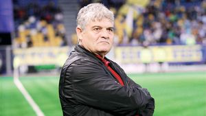 Andone trimite primele săgeți către Stoichiță!** Pe cine laudă "Fălcosul" pentru forma Stelei din ultimele etape