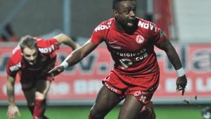 Operațiunea "Mulemo" e aproape de final! Dinamo, la un pas să îl transfere pe fotbalistul de care "trage" de două luni