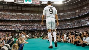 INCREDIBIL **Real Madrid și-a recuperat TOȚI banii dați pe Ronaldo, numai din vânzarea de tricouri