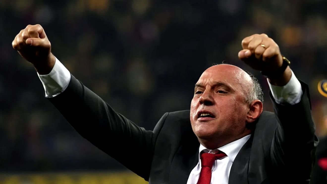 Primăria a intrat cu buldozerele în magazinul lui Florin Prunea de la stația de metrou Grozăveşti. I-a dărâmat afacerea în care investise o avere înainte de SUA '94: „L-au ras. Am pierdut tot, faliment”