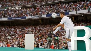 Wenger ironizează Realul:** "Sărbătoresc mai mult transferurile decât trofeele!"