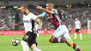 Denis Alibec, despre Becali: "Spune multe, dar e un om OK". Detalii despre "discuțiile" cu Steaua și un răspuns pentru Boloni: "Nu știu de ce a vorbit urât despre mine"