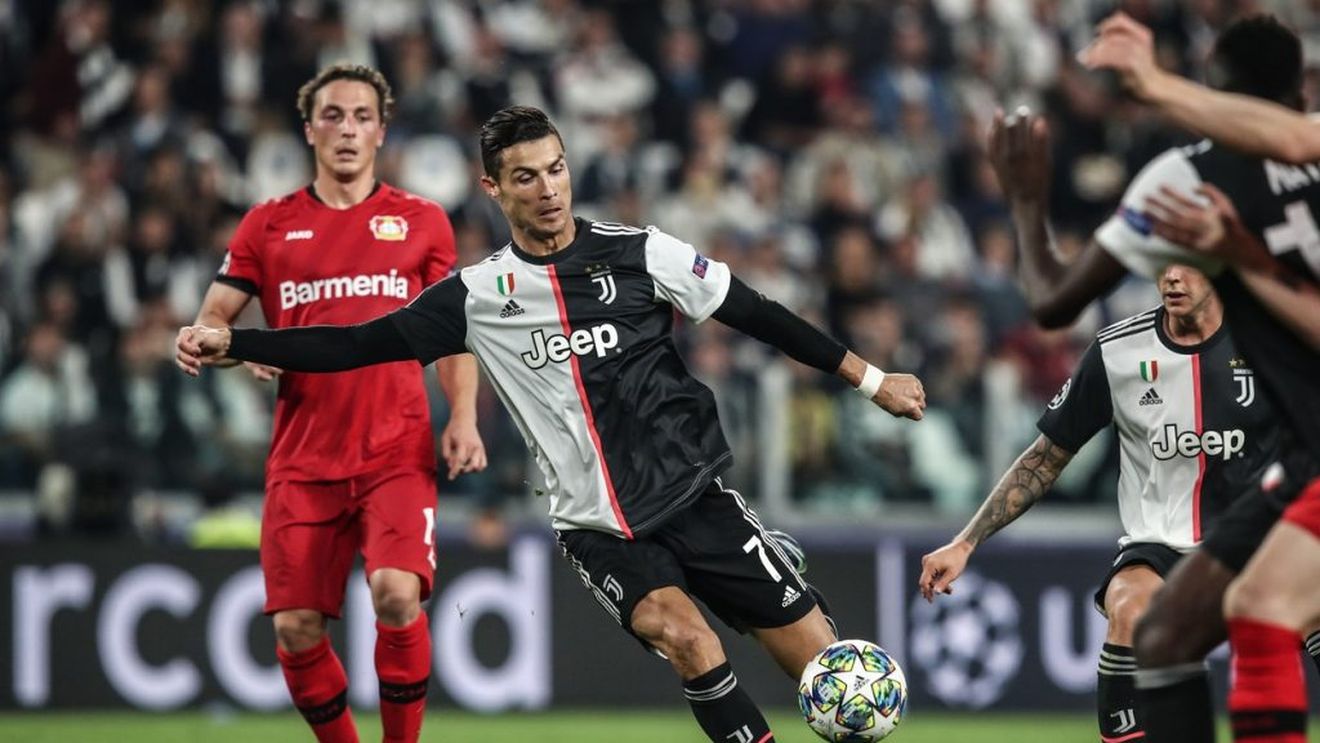 Îngrozitor! Frizerul lui Cristiano Ronaldo, găsit mort într-o cameră de hotel din Zurich. A fost înjunghiat de mai multe ori