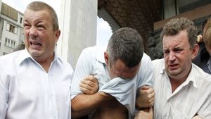 Ce nu a reușit niciun boxer în ultimii ani, a reușit un polițist:** Vitali Klitschko, făcut KO la Kiev! VIDEO