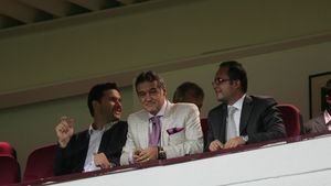 Gigi Becali nu crede în 'lacrimile' CFR-ului și îi acuză pe ardeleni de o cacealma!** Filmul meciului, în "regia" patronului din Ghencea