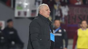 Şoc în Giuleşti! Galeria Rapidului a cântat, la 4-0 pentru CFR Cluj: „Şumi, Şumi, lasă-ne”