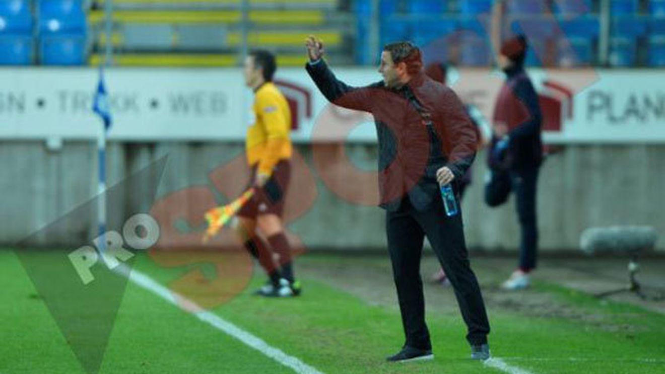 Profesorul Reghecampf și-a scos jucătorii la tablă:** "Suntem de nota 10! Vrem să sărbătorim calificarea în fața fanilor"