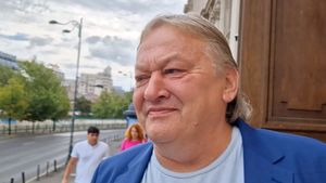 Cum arată celula în care Dănuț Lupu stă și plânge! Așteaptă ajutorul lui Gigi Becali și a aflat, între timp, și data exactă când va fi eliberat