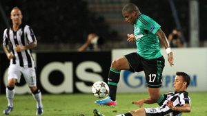 Schalke și-a revenit chiar sub ochii lui Reghe. Boateng a debutat, Hoger și Farfan au adus victoria. Vezi echipa nemților