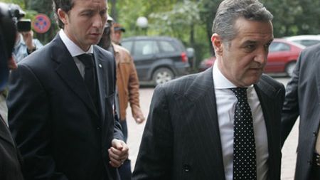 Două cluburi din Liga I conduse de miliardari se bat pe Meme Stoica, spune Becali!** UITE unde ar putea ajunge fostul manager stelist