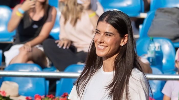 Sorana Cîrstea e o femeie singură după despărțirea de fiul lui Ion Țiriac, dar care pare că înfloreşte pe zi ce trece: "Rămâi cu lucrurile simple"