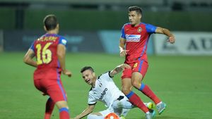 Becali e negru de supărare: "Eu nu-l jignesc pe Colțescu. Să se ducă la tratament, trebuie scos din arbitraj, m-a sunat și Porumboiu! Sunt convins că nu se mai ia șpagă azi" 