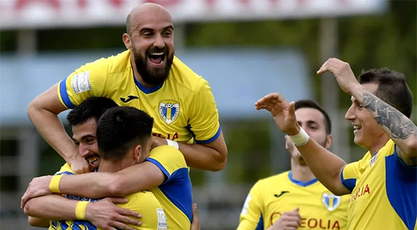 Pus pe liber de Petrolul, bun pentru Aerostar!** Noua achiziție a băcăuanilor și veștile primite de Popovici