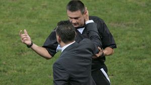 Să vină DNA-ul! O afirmație uluitoare și dezarmant de sinceră a lui Cristi Balaj:** "Mi s-au oferit bani de la diverși oameni de fotbal!" De ce n-a făcut niciun raport