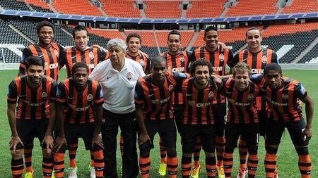 Unul dintre "copiii" lui Mircea Lucescu de la Șahtior a părăsit Europa după 12 ani! FOTO | Unde a ajuns să joace, la 32 de ani