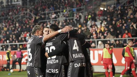 Transferul brazilianului cu care Rapid vrea să ia titlul, un mister: „Dacă era foarte talentat, nu-i dădeau drumul pe bani puțini”