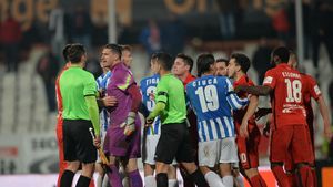 Declarație ciudată dată de Mircea Rednic, după ce meciul cu Iași a fost întrerupt din cauza scandărilor xenofobe: "Sunt de acord cu ei, dar trebuie să respecte regulamentele"