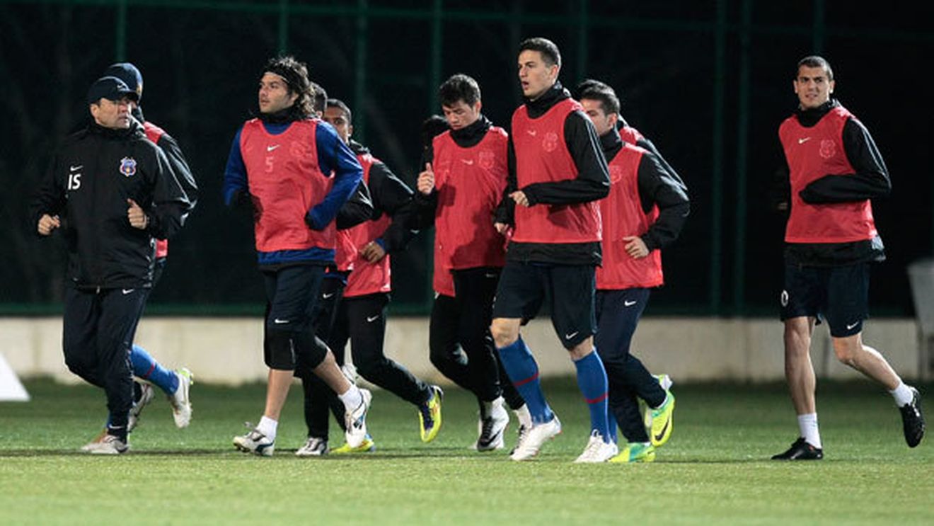 În 2010 era pe val, dar cariera lui a luat-o în jos la Steaua!** Acum dă vina pe soții Reghe pentru declin:** "M-am compromis în Ghencea! Anamaria Prodan va plăti"