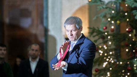 Reacție dură după ce Guvernul a premiat echipa națională de handbal: "Ar trebui să fie ca pe vremea lui Ceaușescu! Trebuie dată o lege!"