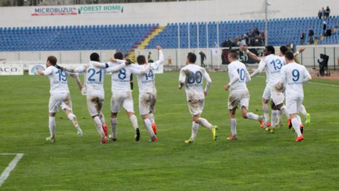 Botoșănenii și-au făcut planurile pentru ultimele etape din Liga 1. Banul le face cu ochiul: "Putem încasa milioane de euro". Lui Șfaițer îi pare rău de două echipe care retrogradează