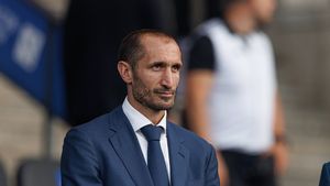 Jucătorul Universităţii Craiova care primeşte sfaturi permanent de la Giorgio Chiellini: „A fost mentorul meu, mă ajută şi azi"