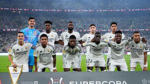 „Să spargă banca pentru un fotbalist mare!”. I-a cerut lui Manchester United transferul de 180.000.000 de euro al vedetei lui Real Madrid